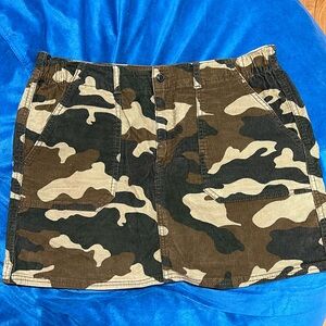 American Eagle camouflage corduroy mini skirt. Size 12 regular